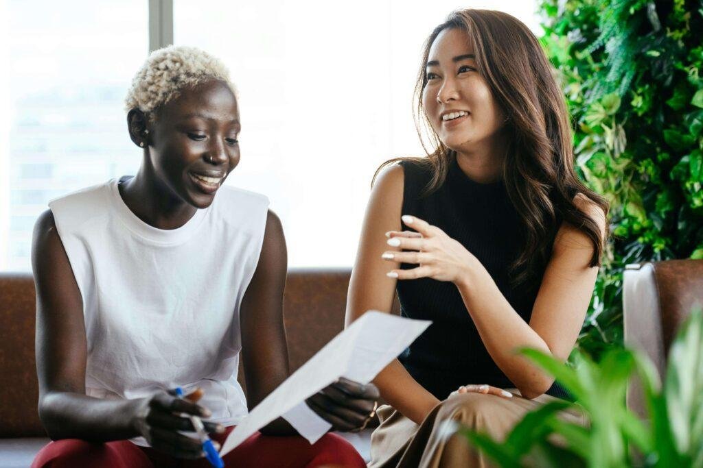 Image of a support group meeting, with members encouraging each other, highlighting the role of support and accountability in achieving personal goals.