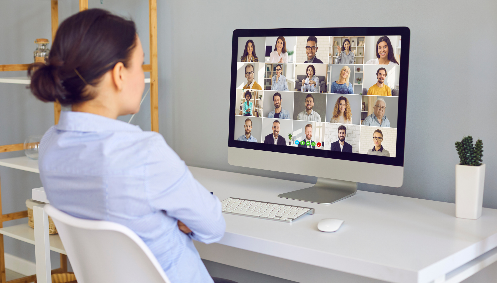 how to manage remote teams